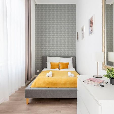 Exclusive Downtown Apartment In The Heart Of บูดาเปสต์ ภายนอก รูปภาพ