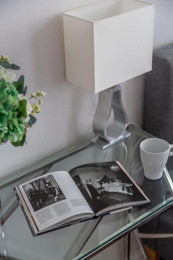 Exclusive Downtown Apartment In The Heart Of บูดาเปสต์ ภายนอก รูปภาพ